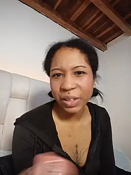 Snapshot of Zaira_Rose_ chatting on 06/30/26, 12:32 Zaira Rose online show from 06/30/26, 12:32