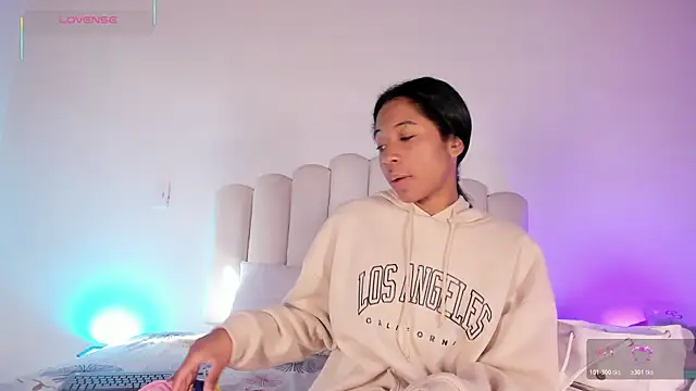 Zaira Rose  online show from 11/06/25, 01:04