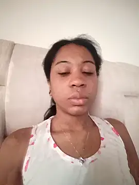 Snapshot of Zaira_Rose_ chatting on 05/10/26, 10:00 Zaira Rose online show from 05/10/26, 10:00