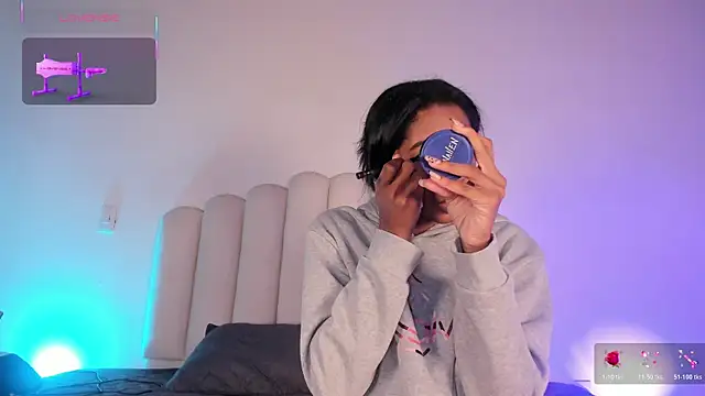 Zaira Rose  online show from 11/05/25, 12:52