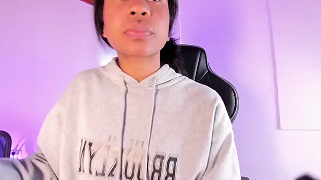 Zaira Rose  online show from 10/29/25, 01:54