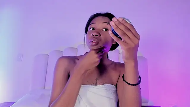 Zaira Rose  online show from 09/11/25, 12:49