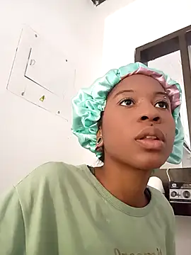 Zaira Rose  online show from 09/22/25, 12:44