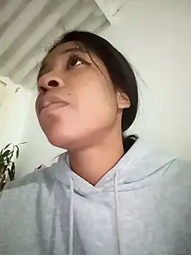 Zaira Rose  online show from 10/31/25, 03:25