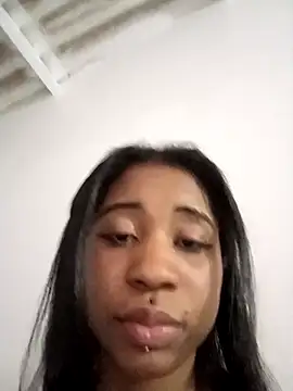 Snapshot of Zaira_Rose_ chatting on 04/01/26, 02:13 Zaira Rose online show from 04/01/26, 02:13