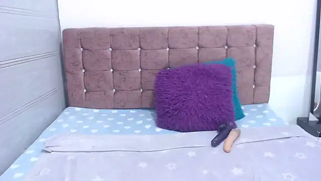 Ariasmithog online show from 10/07/25, 12:50