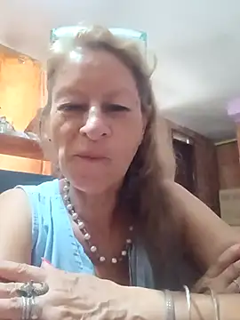 MaryLunna online show from 03/09/25, 06:43
