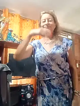 MaryLunna online show from 03/05/25, 07:38