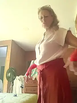 MaryLunna online show from 02/11/25, 07:27