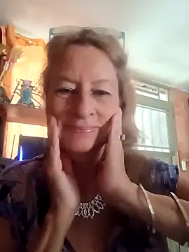 MaryLunna online show from 02/25/25, 06:33