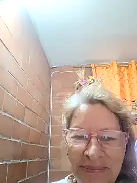 MaryLunna online show from 02/09/25, 02:40