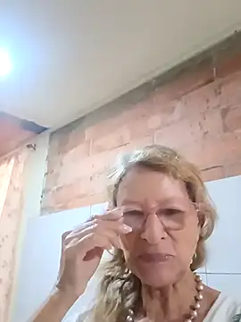 MaryLunna online show from 02/09/25, 05:43