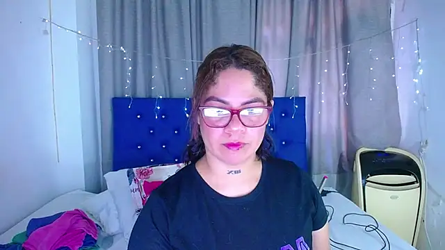 hornny cougar online show from 02/11/26, 08:09