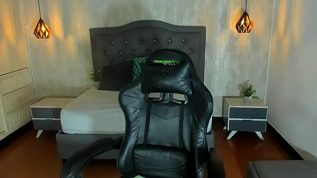 Hadley  online show from 02/10/26, 03:05