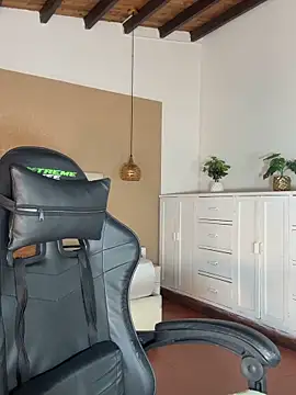 Hadley  online show from 10/29/25, 03:49