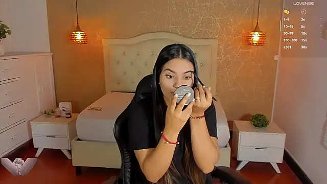 Hadley  online show from 11/05/25, 03:31