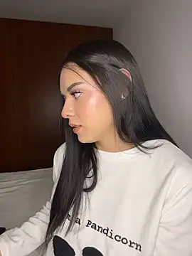 eileensophi online show from 04/17/26, 03:09