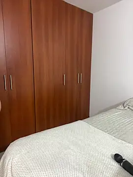 eileensophi online show from 02/19/26, 05:04