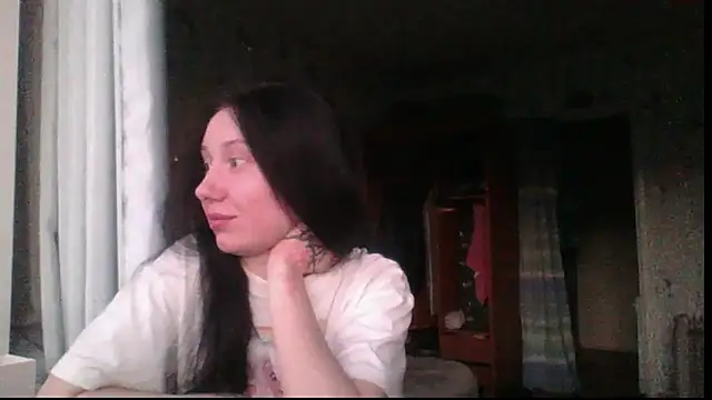 Snapshot of RussNocturnal chatting on 04/18/26, 05:37 RussNocturnal online show from 04/18/26, 05:37