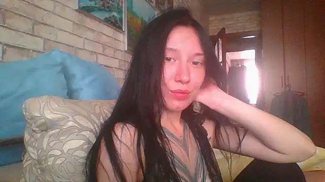 Snapshot of RussNocturnal chatting on 07/05/26, 04:19 RussNocturnal online show from 07/05/26, 04:19