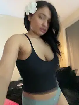 Cristinasunny online show from 05/13/26, 05:36