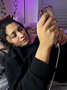 Snapshot of Cristinasunny chatting on 12/14/25, 11:49 Cristinasunny online show from 12/14/25, 11:49