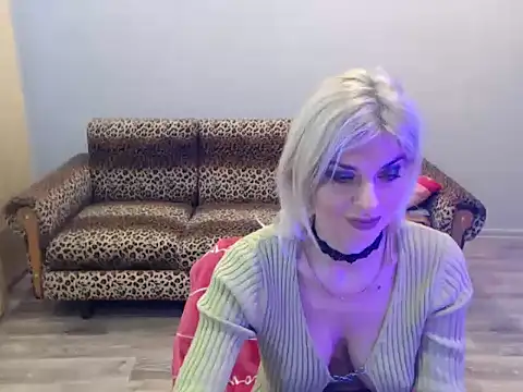 SexyBeatriice online show from 12/19/25, 07:22