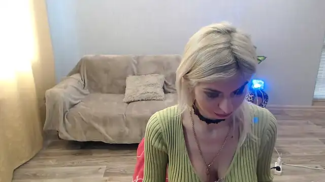 SexyBeatriice online show from 03/19/26, 07:08