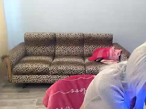 Snapshot of SexyBeatriice chatting on 10/03/25, 06:26 SexyBeatriice online show from 10/03/25, 06:26