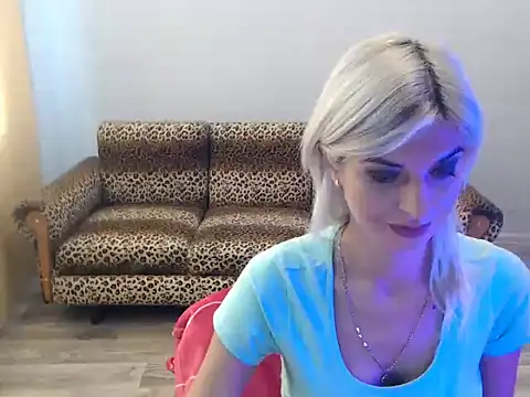 Snapshot of SexyBeatriice chatting on 09/27/25, 06:30 SexyBeatriice online show from 09/27/25, 06:30