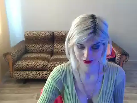 Snapshot of SexyBeatriice chatting on 03/17/25, 10:27 SexyBeatriice online show from 03/17/25, 10:27