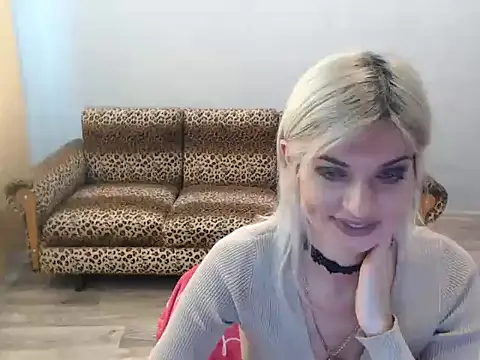 Snapshot of SexyBeatriice chatting on 12/05/25, 07:18 SexyBeatriice online show from 12/05/25, 07:18