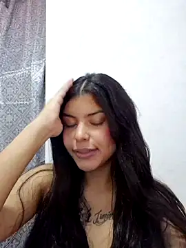 Snapshot of Angela_Sophie chatting on 11/06/25, 07:40 Angela Sophie online show from 11/06/25, 07:40