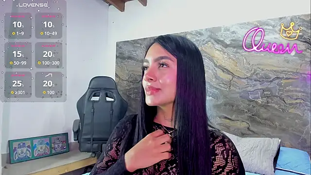 Snapshot of Estefy_gomez09 chatting on 02/21/26, 12:18 Estefy gomez09 online show from 02/21/26, 12:18