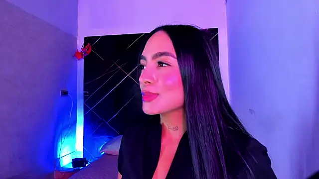 Estefy gomez09 online show from 06/01/26, 01:11