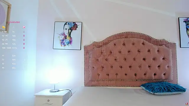 Snapshot of Mia_greco_ chatting on 03/15/25, 08:10 Mia greco online show from 03/15/25, 08:10
