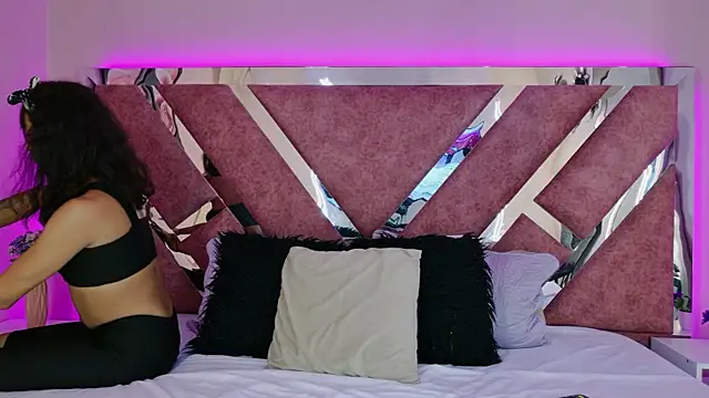 AliDiaz  online show from 04/08/26, 07:15