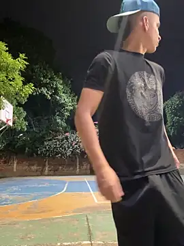 arevalo1124 online show from 11/10/25, 05:01