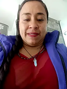 Snapshot of kamila_lovee chatting on 09/30/25, 05:52 kamila lovee online show from 09/30/25, 05:52