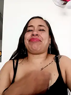 kamila lovee online show from 12/15/25, 07:20