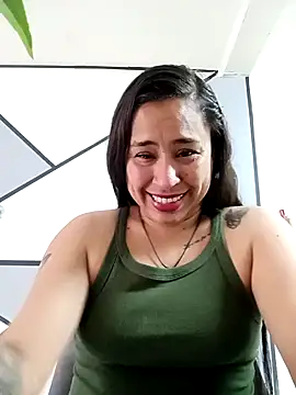 Snapshot of kamila_lovee chatting on 09/29/25, 06:57 kamila lovee online show from 09/29/25, 06:57