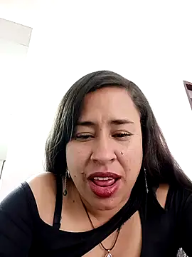 Snapshot of kamila_lovee chatting on 10/01/25, 06:56 kamila lovee online show from 10/01/25, 06:56