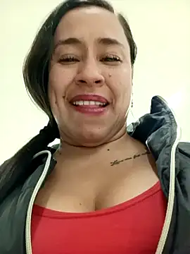 Snapshot of kamila_lovee chatting on 09/16/25, 03:35 kamila lovee online show from 09/16/25, 03:35