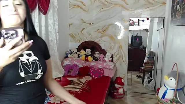 kendall morry online show from 04/19/26, 01:39