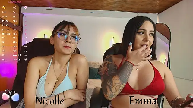 Snapshot of _Emma11 chatting on 02/20/25, 10:37 Emma11 online show from 02/20/25, 10:37