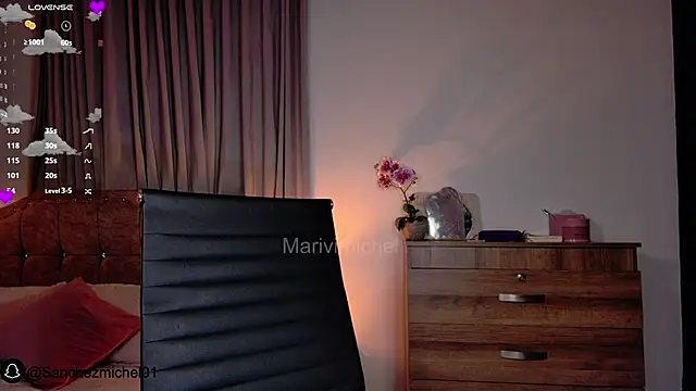 Snapshot of Marivimichel1 chatting on 02/12/25, 09:42 Marivimichel1 online show from 02/12/25, 09:42