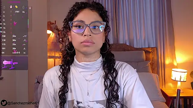 Snapshot of Marivimichel1 chatting on 11/14/25, 10:52 Marivimichel1 online show from 11/14/25, 10:52