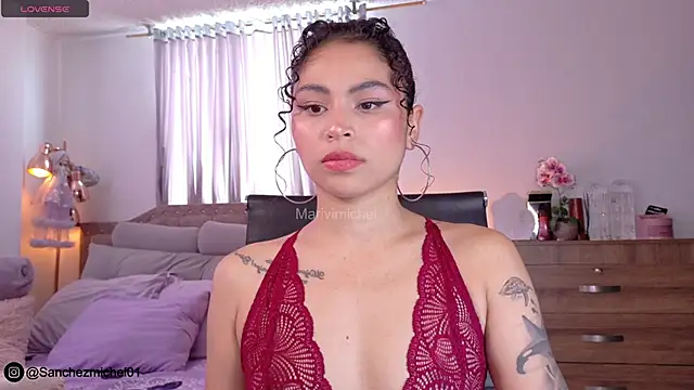 Snapshot of Marivimichel1 chatting on 10/14/25, 07:03 Marivimichel1 online show from 10/14/25, 07:03