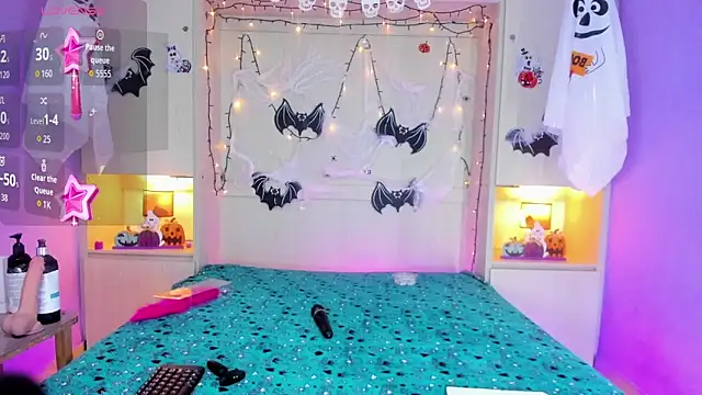 CandyyMaria online show from 10/28/25, 07:57