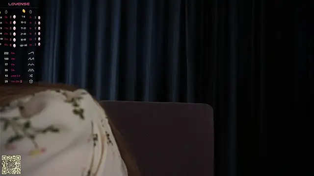 Snapshot of OdetteAven chatting on 03/22/25, 05:39 OdetteAven online show from 03/22/25, 05:39